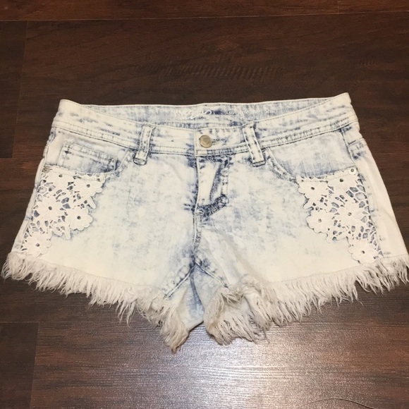 Mossimo Supply Co. Pants - 2 Acid Washed Frayed look Mossimo Denim Shorts